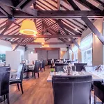 Logis Des Acacias Lille En Ferrain, Restaurant L'acacias Gourmand Hotel Neuville-en-Ferrain
