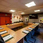 酒店 Logis Des Acacias Lille En Ferrain, Restaurant L'acacias Gourmand 诺伊维尔恩费莱恩