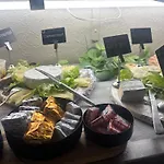 Hotel Logis Des Acacias Lille En Ferrain, Restaurant L'acacias Gourmand 3*