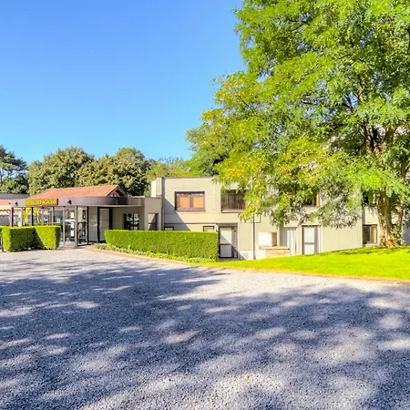 Hotel Logis Des Acacias Lille En Ferrain, Restaurant L'acacias Gourmand 3*