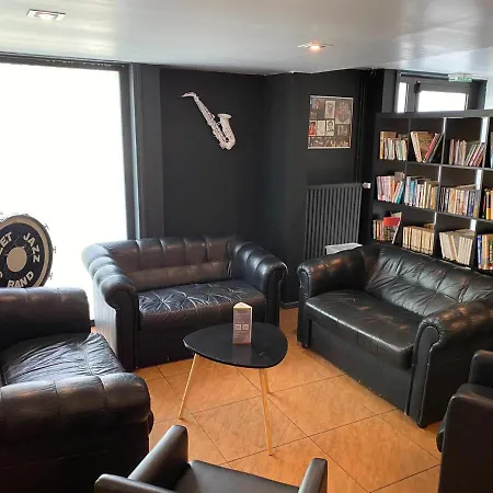 Hotel Logis Restaurant Des Acacias Lille Tourcoing 3*