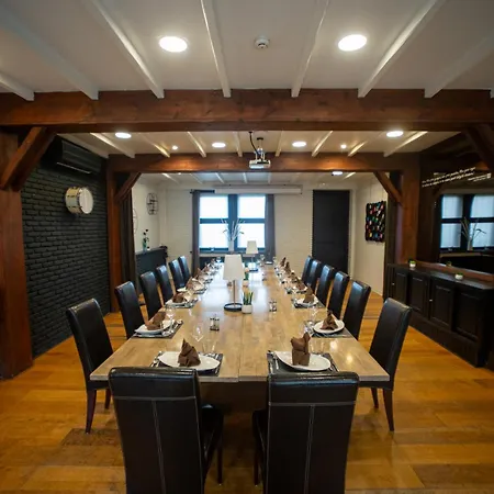 Logis Restaurant Des Acacias Lille En Ferrain 3* Neuville-en-Ferrain