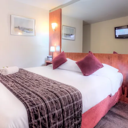 Logis Des Acacias Lille En Ferrain, Restaurant L'acacias Gourmand 3*