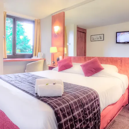 Hotel Logis Des Acacias Lille En Ferrain, Restaurant L'acacias Gourmand Neuville-en-Ferrain