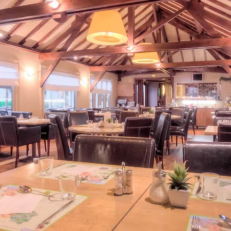 Logis Des Acacias Lille En Ferrain, Restaurant L'acacias Gourmand