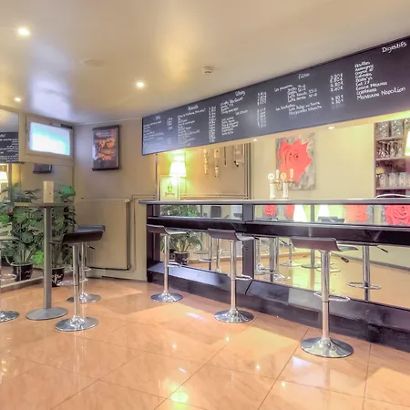 מלון Logis Des Acacias Lille En Ferrain, Restaurant L'acacias Gourmand נוביל-אן-פרה