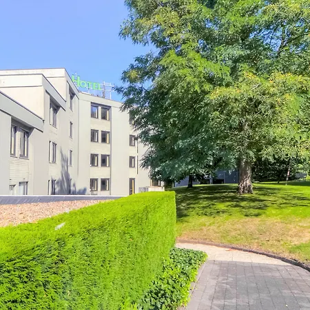 Logis Des Acacias Lille En Ferrain, Restaurant L'acacias Gourmand 3* Neuville-en-Ferrain