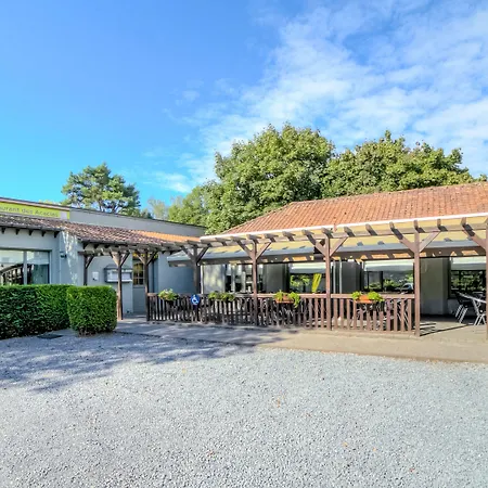 Logis Des Acacias Lille En Ferrain, Restaurant L'acacias Gourmand Szálloda Neuville-en-Ferrain
