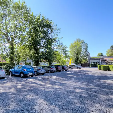 Hotel Logis Des Acacias Lille En Ferrain, Restaurant L'acacias Gourmand Neuville-en-Ferrain