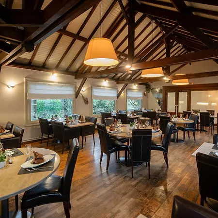 Logis Des Acacias Lille En Ferrain, Restaurant L'acacias Gourmand 3* 누빌엉페랑