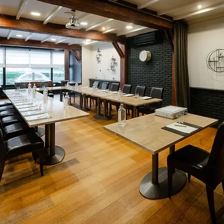 Hotel Logis Des Acacias Lille En Ferrain, Restaurant L'acacias Gourmand Neuville-en-Ferrain