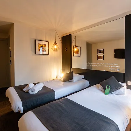 Logis Des Acacias Lille En Ferrain, Restaurant L'acacias Gourmand נוביל-אן-פרה