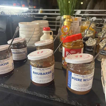 מלון Logis Des Acacias Lille En Ferrain, Restaurant L'acacias Gourmand 3*