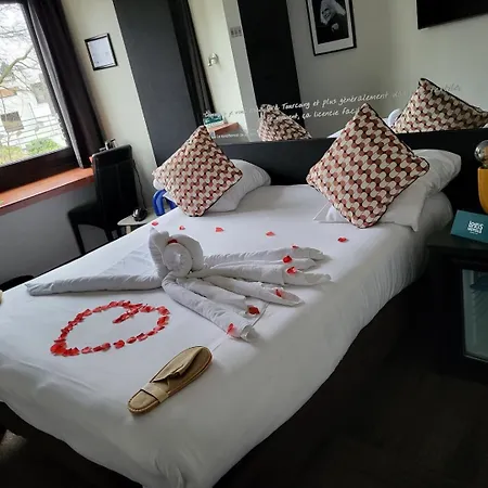 Logis Des Acacias Lille En Ferrain, Restaurant L'acacias Gourmand 酒店 3*