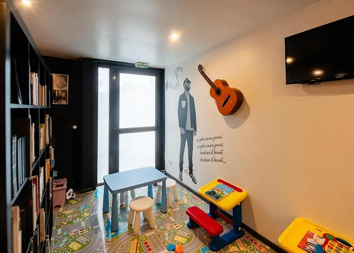 Logis Des Acacias Lille En Ferrain, Restaurant L'acacias Gourmand 3*