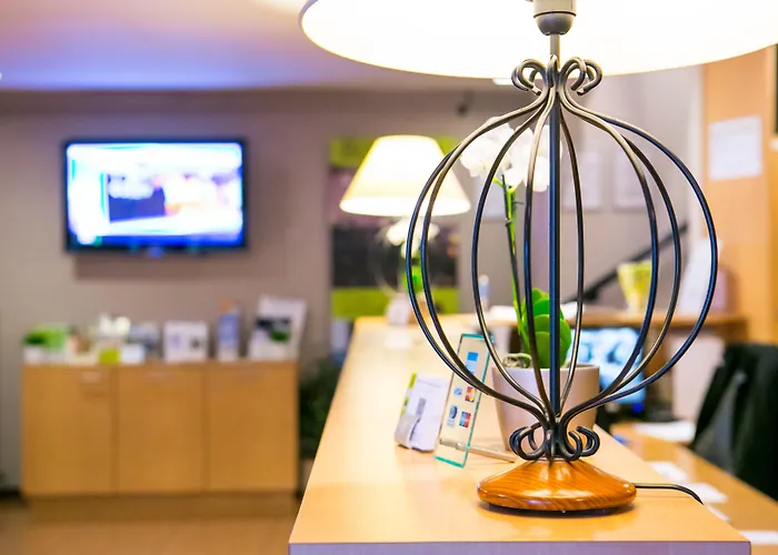 Logis Des Acacias Lille En Ferrain, Restaurant L'acacias Gourmand