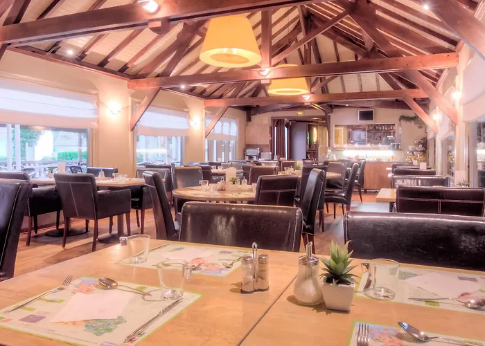 Logis Des Acacias Lille En Ferrain, Restaurant L'acacias Gourmand