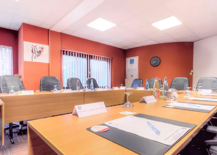 酒店 Logis Des Acacias Lille En Ferrain, Restaurant L'acacias Gourmand 3*