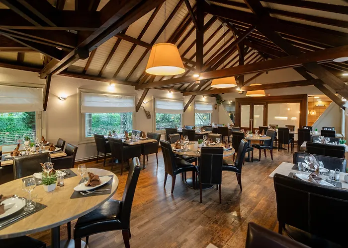 Logis Des Acacias Lille En Ferrain, Restaurant L'acacias Gourmand 3* 诺伊维尔恩费莱恩