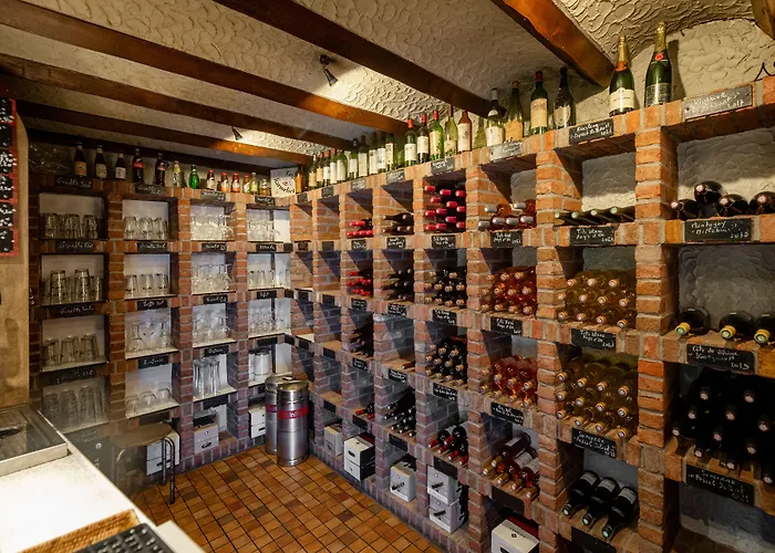 Logis Des Acacias Lille En Ferrain, Restaurant L'acacias Gourmand 酒店