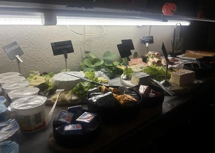 酒店 Logis Des Acacias Lille En Ferrain, Restaurant L'acacias Gourmand 诺伊维尔恩费莱恩