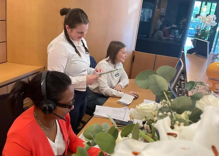 酒店 Logis Des Acacias Lille En Ferrain, Restaurant L'acacias Gourmand 诺伊维尔恩费莱恩