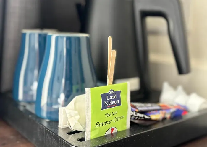 酒店 Logis Des Acacias Lille En Ferrain, Restaurant L'acacias Gourmand 诺伊维尔恩费莱恩